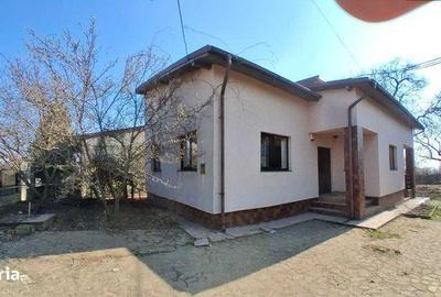 Casă cu 4 camere cu Teren 112 Mp în Central - 4