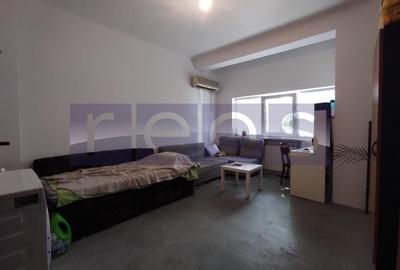 Apartament cu 4 camere decomandat în Calea Călărașilor - 10