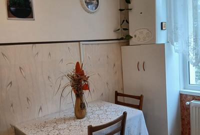 Garsonieră decomandată în Tractorul - 4