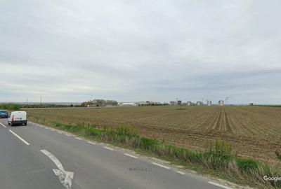 Teren de 18000 mp, în Central