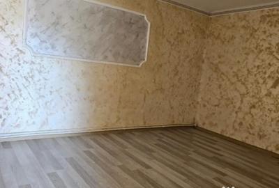 Casă cu 3 camere cu Teren 181 Mp în Brătianu - 7