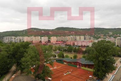 Apartament cu 4 camere decomandat, mobilat în Plopilor - 15