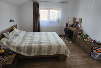 Casă cu 4 camere în Frumușeni - 3