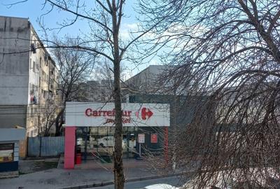 Apartament cu 3 camere semidecomandat în Sud - 1