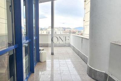 Spațiu comercial, de 120 mp, în Central - 3