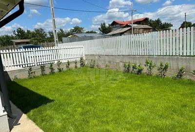 Casă cu 4 camere cu Teren 200 Mp în Păulești - 10