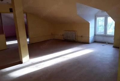 Casă cu 4 camere cu Teren 488 Mp în Central - 14