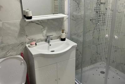 Garsonieră decomandată în Petros - 2