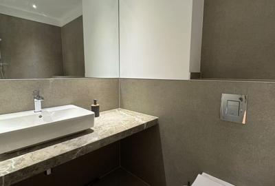 Apartament cu 3 camere în Central - 11