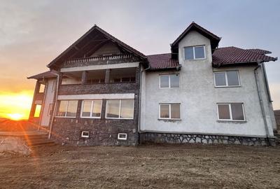 Casă cu 4 camere în Coldău - 1