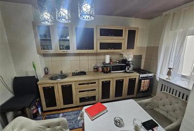 Resita, 4 Cam. Dec., Et. 2, Micro 4 - 2