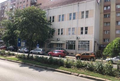 SPATIU COMERCIAL CU DESCHIDERE 30 ML LA BULEVARDUL REVOLUTIEI - 7