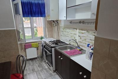 Apartament cu 2 camere decomandat în Tudor - 2
