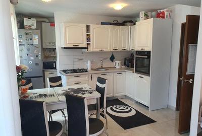 Apartament cu 4 camere decomandat în Noua - 2