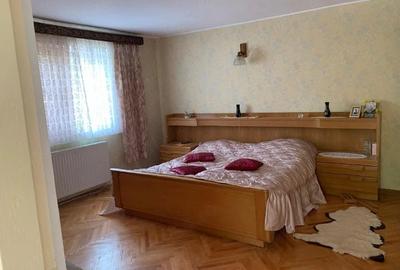 Casă cu Teren 480 Mp în Central - 3