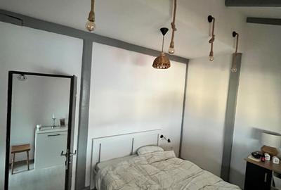 Apartament cu 4 camere decomandat în Zăvoi - 8