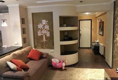 Apartament cu 3 camere decomandat în Drumul Taberei - 1