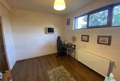 Vila spatioasa cu 3 apartamente si acces separat in Fundeni-Dobroiesti - 9