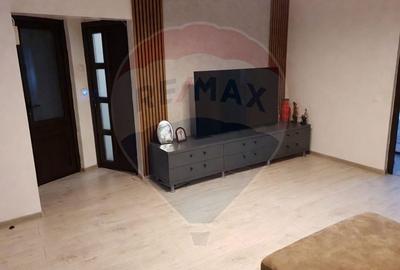 Apartament cu 3 camere decomandat, mobilat în Central - 4