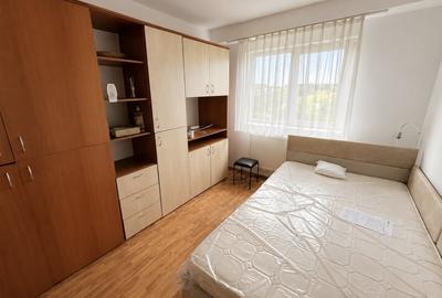 Garsonieră decomandată, mobilată în Lipovei