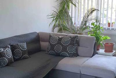 2 camere , 2 parcari , 2 AC , mobilat - utilat ,Berceni , decomandat, sector 4 - 10