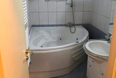 Apartament cu 3 camere decomandat, mobilat în Central - 7