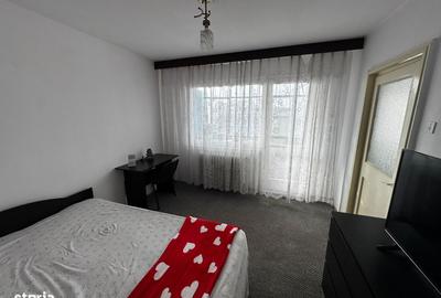 Apartament cu 3 camere semidecomandat în Podu Roș - 5