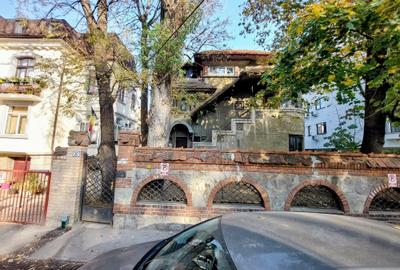 Vila de vânzare – Aviatorilor  ||  Gheorghe Brătianu – Teren generos. - 2