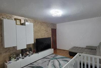 Apartament cu 3 camere decomandat în Exterior Vest - 1