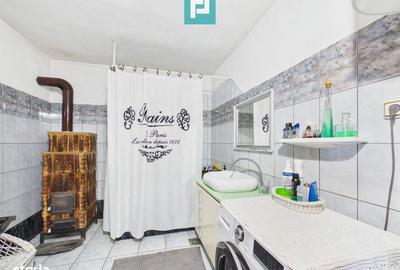 Casă cu 6 camere cu Teren 2029 Mp în Ghioroc - 6