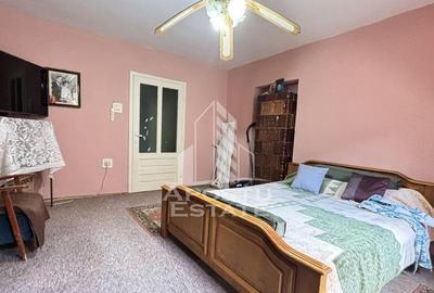 Casă cu 4 camere cu Teren 1348 Mp în Giarmata