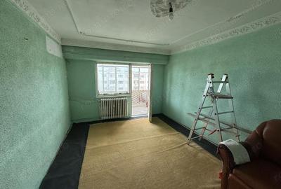 Apartament cu 3 camere decomandat în Dacia - 4