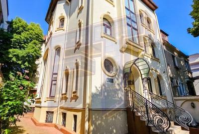 Casă cu 9 camere cu Canalizare în Capitale - 6