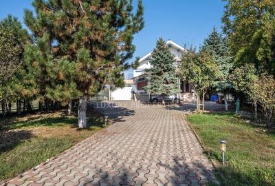 Casă individuală cu 4 camere în Băneasa