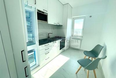 1 CAM , COMISION 50 % (225 EURO) ,CENTRU, PARCARE,UNIREA TOWERS - 16