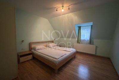 Casa de vanzare 200 mp cu spatiu comercial la parter, strada Lunga - 9