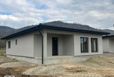 Teren de 110 mp, în Central - 2