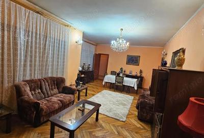 Casă cu 4 camere în Democrației - 17