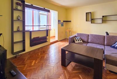 Apartament cu 3 camere decomandat, mobilat în Berceni