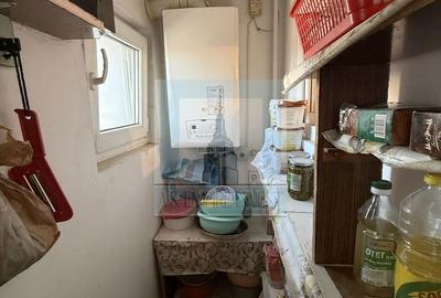 Apartament cu 3 camere decomandat în Florilor - 14