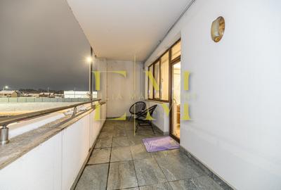 Apartament cu 3 camere decomandat, mobilat în Tractorul - 10