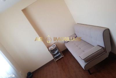 Apartament cu 3 camere în Central - 1