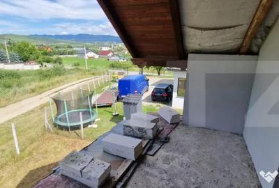 Casă cu 4 camere cu Teren 1000 Mp în Central - 4