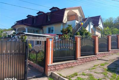 Casă cu 9 camere cu Teren 761 Mp în Popricani - 2
