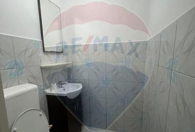 Spa?iu comercial in zona Lupeni - 7