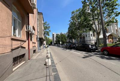 Spațiu comercial, de 51 mp, în Unirii - 2