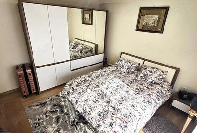 Apartament cu 3 camere semidecomandat în Central - 3