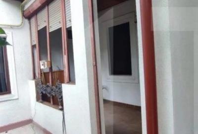 Casă cu 7 camere cu Teren 235 Mp în Brazda lui Novac - 4