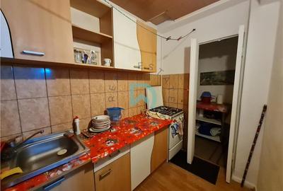 Garsonieră decomandată, mobilată în Răcădău - 6