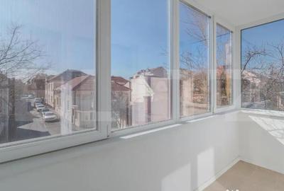 Apartament cu 3 camere decomandat în Central - 8